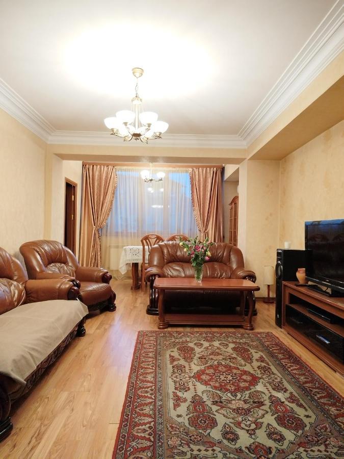 Lesi Apartament Jerevan Exteriér fotografie